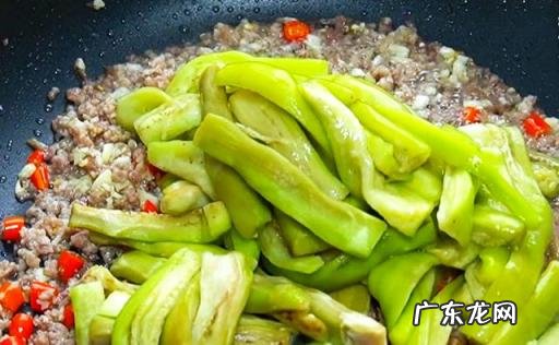 鱼香茄子家常做法简单好吃,鱼香茄子的做法简单好吃不油炸