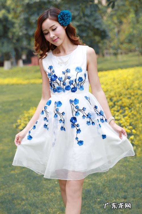 2020夏天服装流行款式和色彩有哪些?男女装各有哪些?