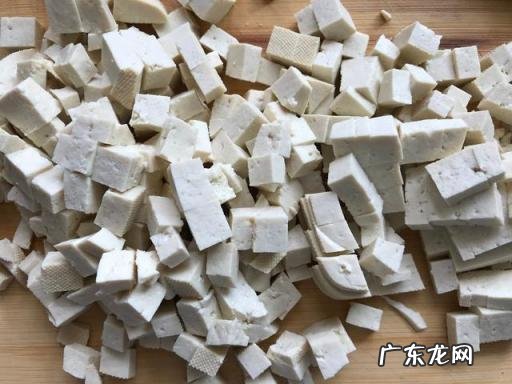 火腿肠的正宗做法大全,黄瓜金针木耳火腿肠凉拌做法