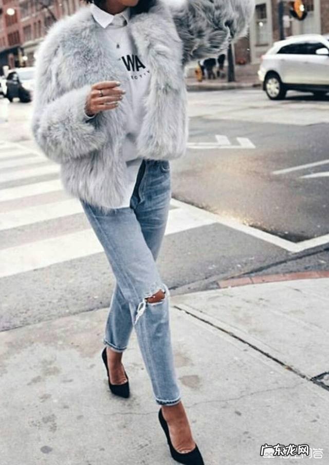 冬天卫衣里面穿什么衣服好?