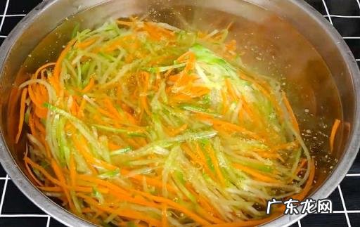 萝卜丸子汤的正宗做法,萝卜素馅丸子制作