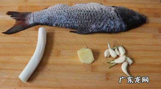 炖鱼家常做法鲤鱼,鲤鱼的家常做法清炖鲤鱼