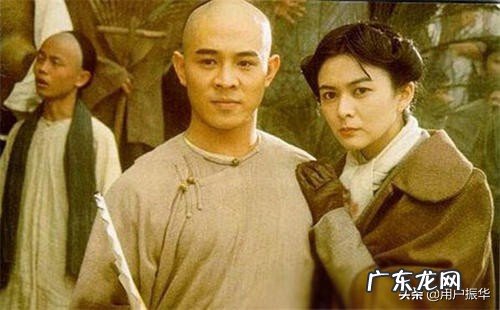 上联-美文美女美心底,下联?