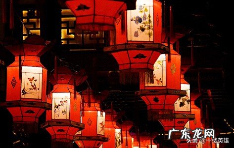 《生查子·元夕》写了什么生活情形？