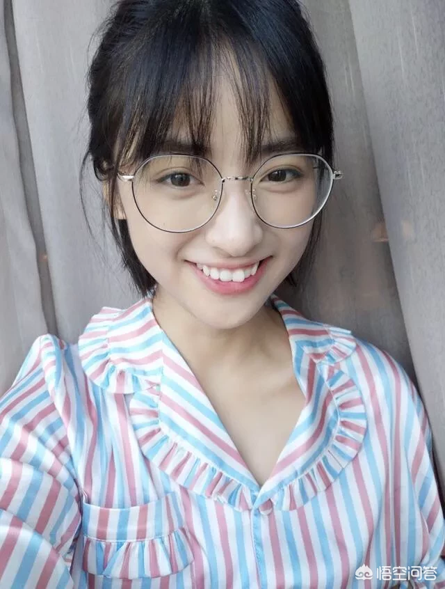 你认为,谁才能称得上是真正的素颜女神?