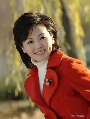 不结婚，单身一个人真的过得很轻松快乐吗？