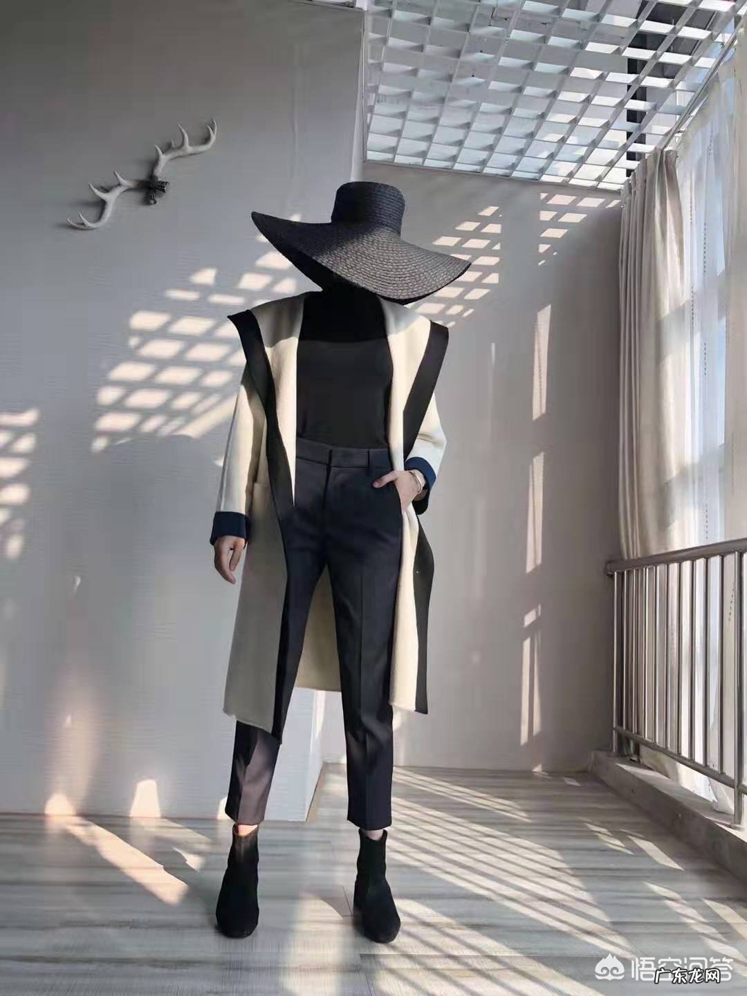 2020年羊绒大衣会流行什么颜色？