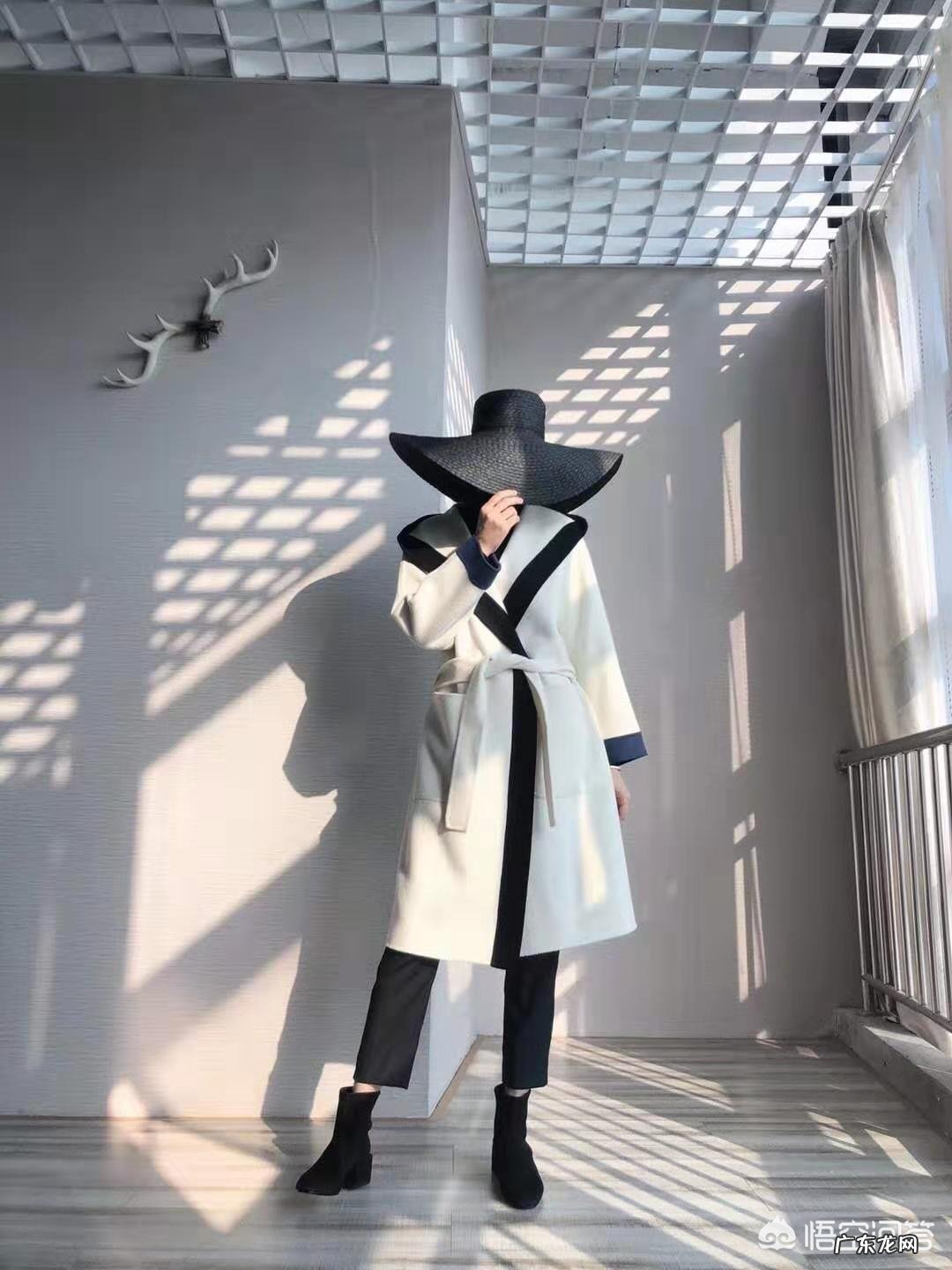 2020年羊绒大衣会流行什么颜色？