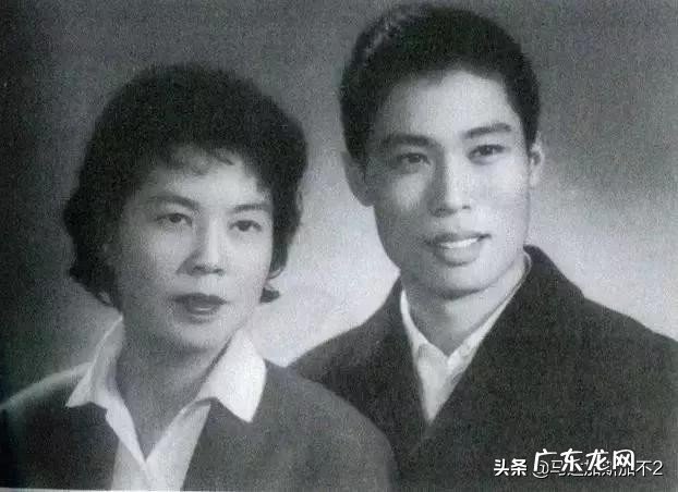 你能写一首赞美钟南山的藏头诗吗?