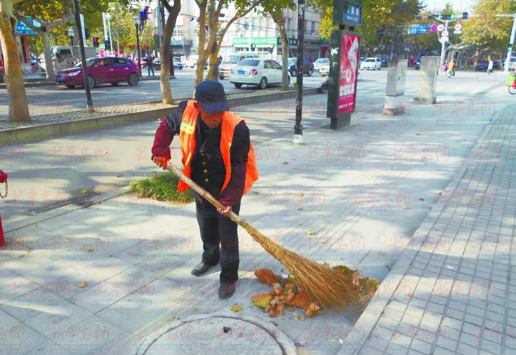 为什么环卫工人大多都是大爷大妈而很少有年轻人?