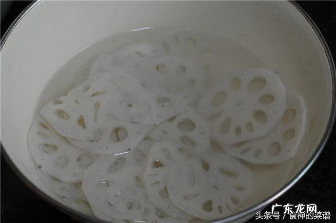 红油藕片 红油莲藕是哪个地方的菜啊