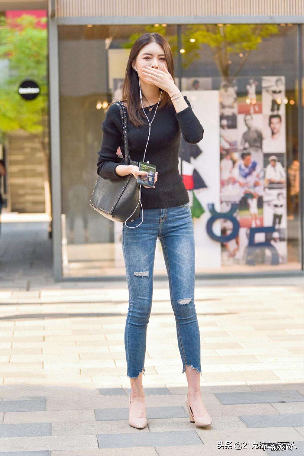 为啥说牛仔裤是百搭单品?