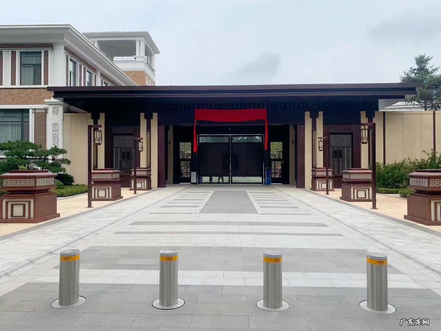 室内地面高于室外地面风水 外高内低的风水