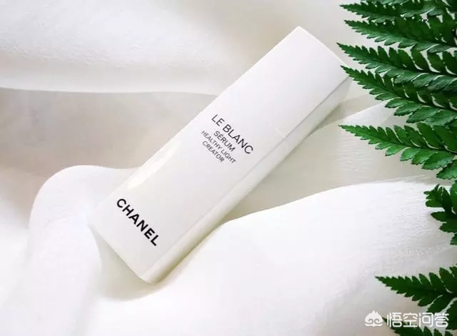 28岁女性混干性皮肤,有没有300元左右的品牌精华液推荐?