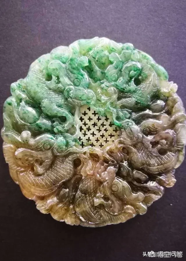 上联:竹林听细雨,如何对下联?