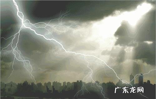 下雨天可以去野钓吗？