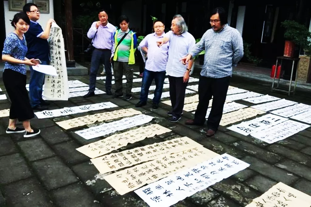 做高仿油画、国画、装饰画,这个行业有前景和市场吗?