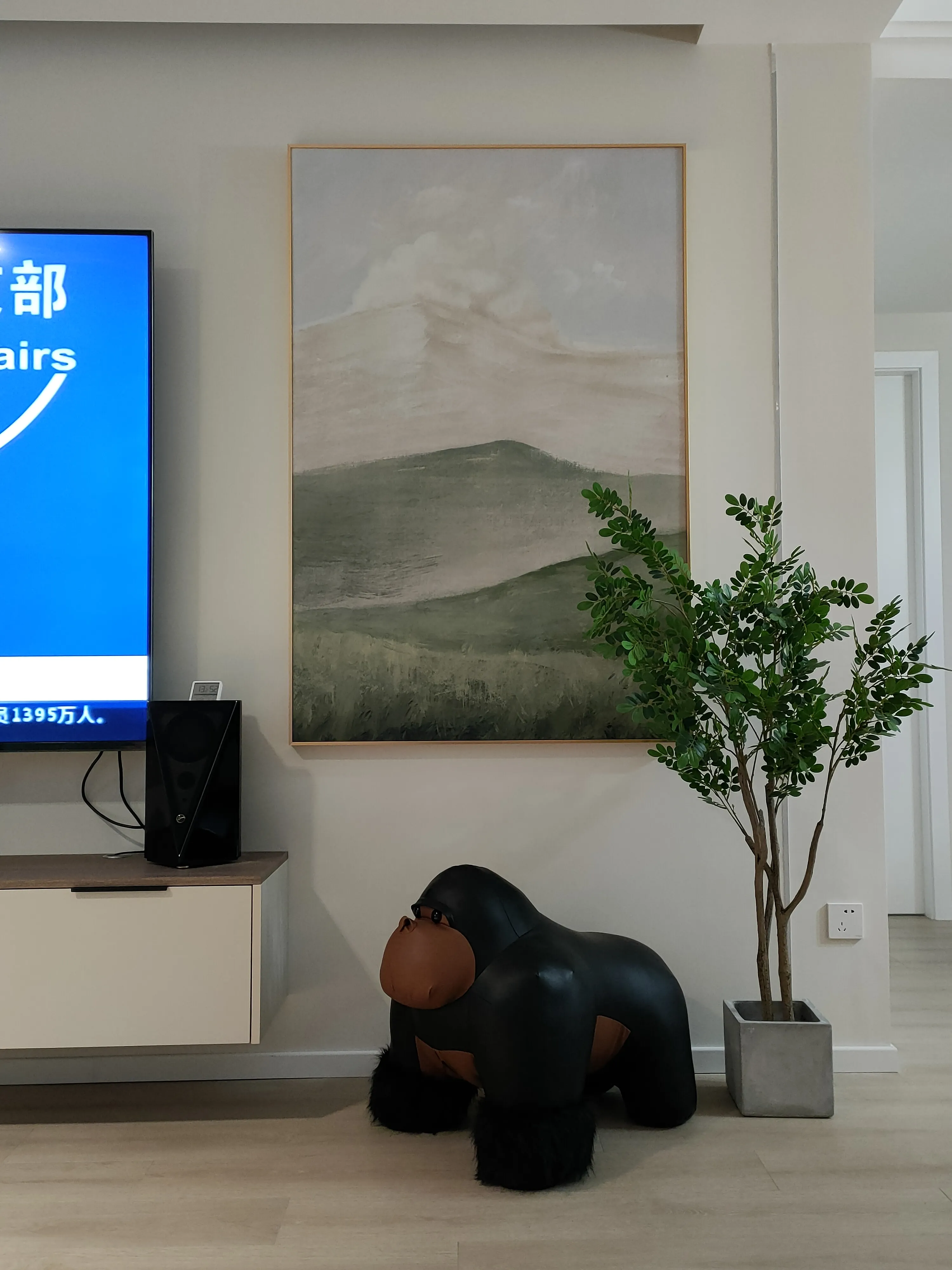 做高仿油画、国画、装饰画,这个行业有前景和市场吗?