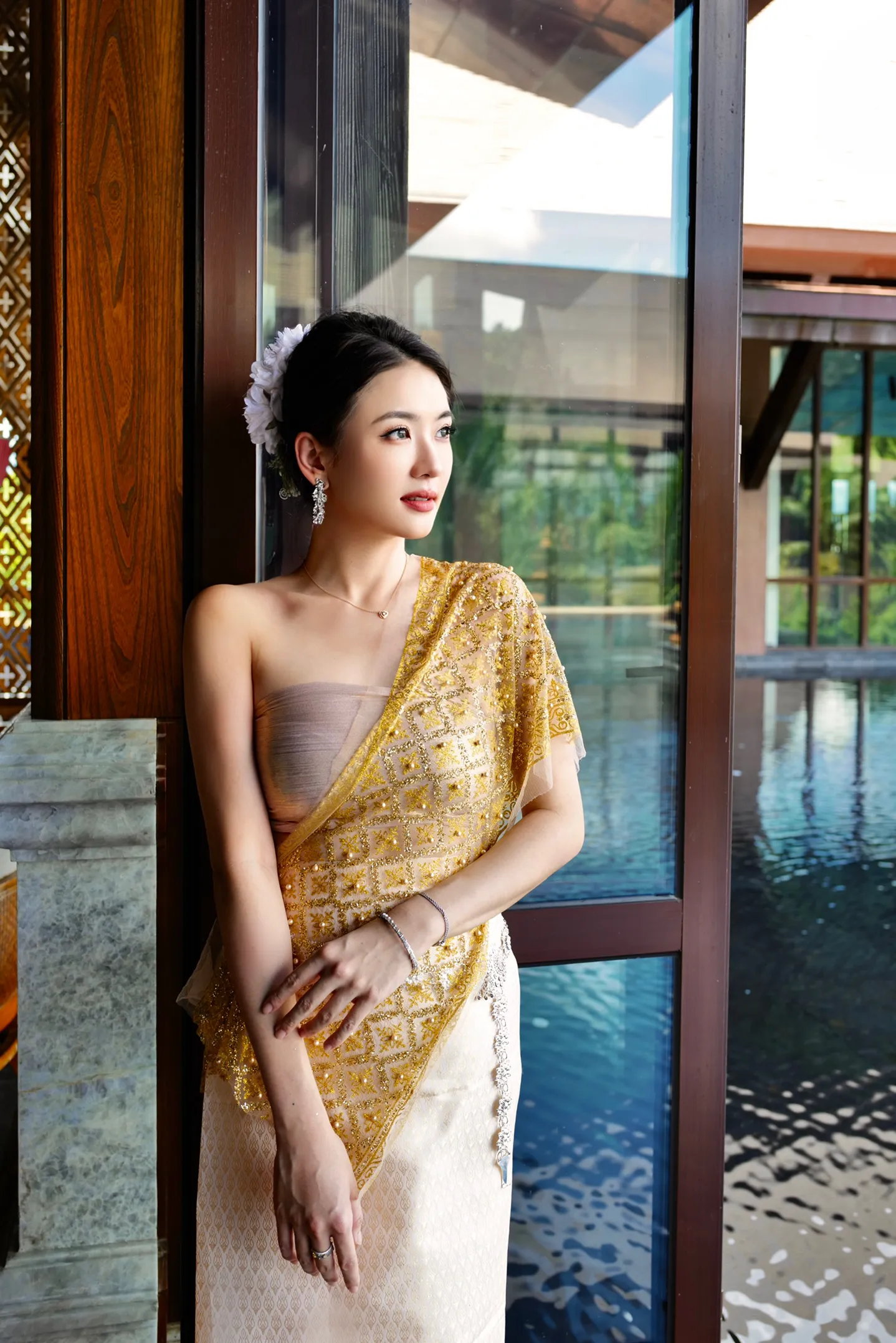 37岁的女人想找个未婚有编制的男朋友,可能性大吗?