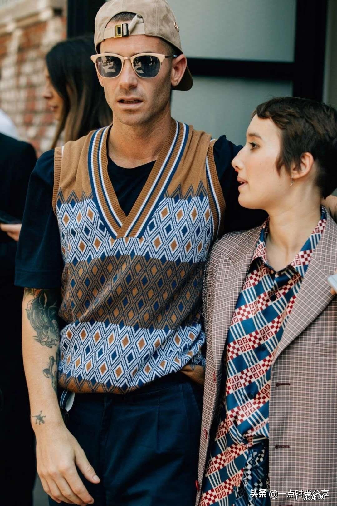 今年流行什么男士短袖?