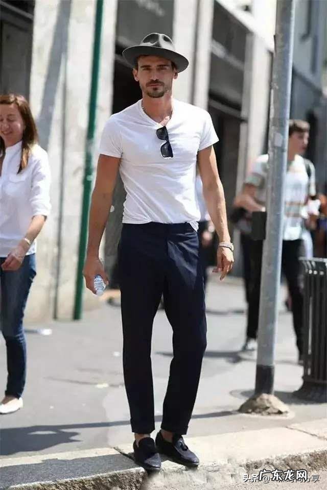 今年流行什么男士短袖?