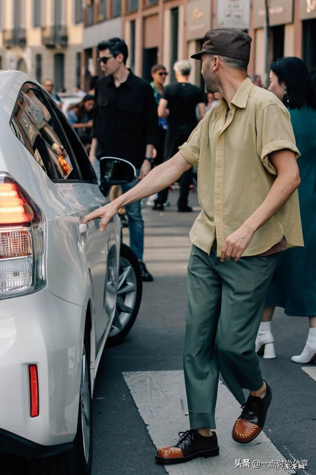 今年流行什么男士短袖?