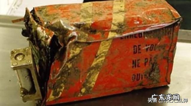 东航Mu5735飞机垂直坠毁燃起大火,黑匣子还有可能被找到吗?