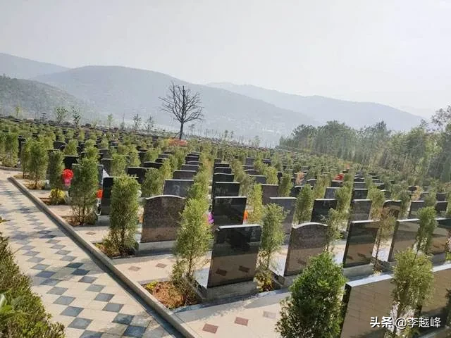 中国墓地有年限，那年限到了怎么办-今后人死该葬在哪里？