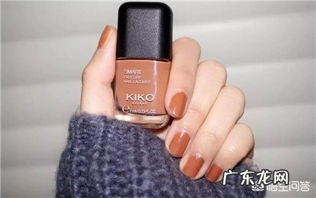 冬天涂什么颜色的指甲油比较时髦？