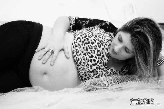 为何建议孕妇孕期左侧睡?它是唯一可以选择的睡姿吗?