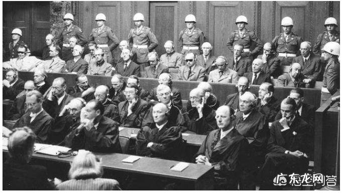 二战中,都是无条件投降,为什么德国和日本的的差距大?