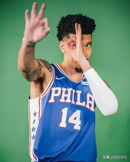 76人淘汰猛龙,哈登和恩比德各种秀,谁注意丹尼-格林的表现?