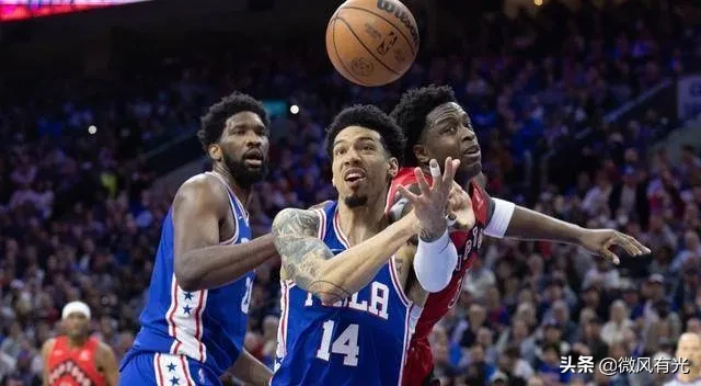 76人淘汰猛龙,哈登和恩比德各种秀,谁注意丹尼-格林的表现?