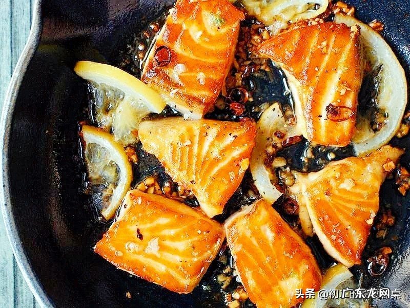 儿童护眼防控近视吃什么食品营养元素高？