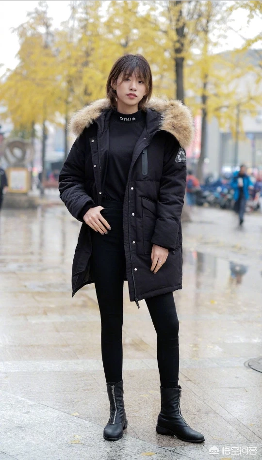 为什么女生的打底裤大多都是黑色的?