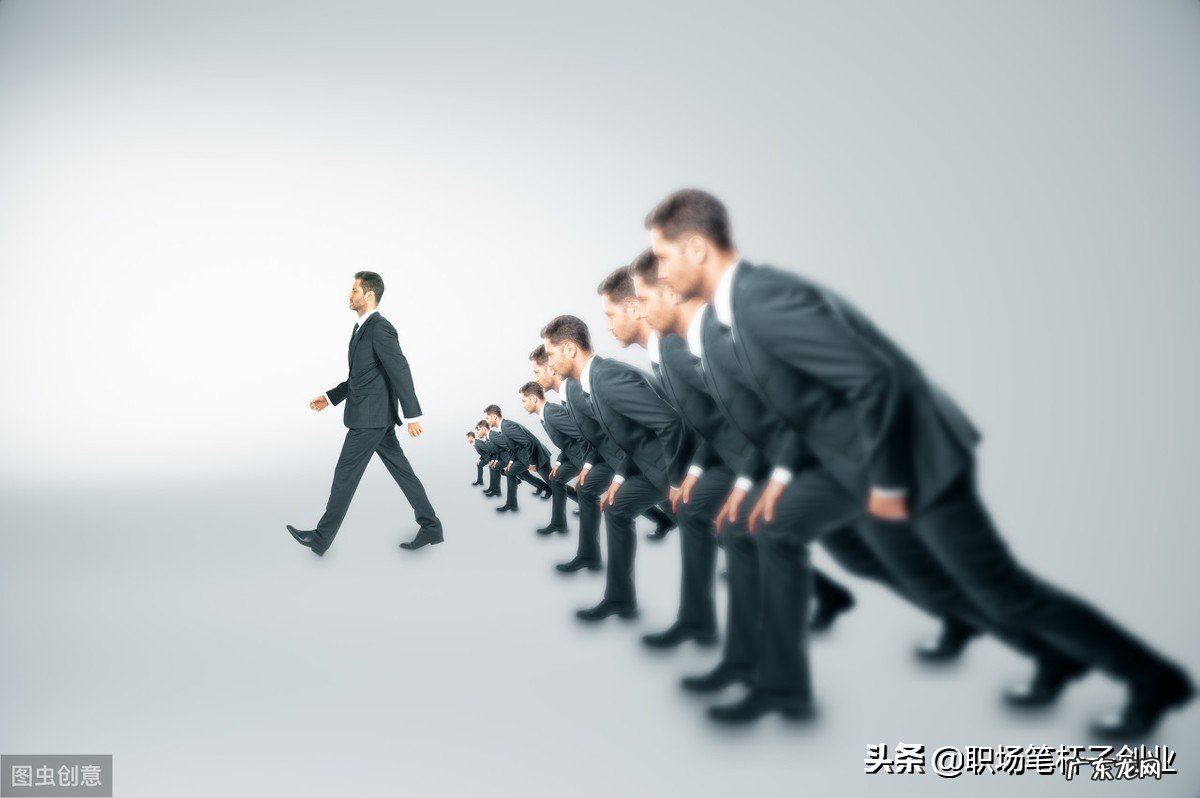 “职场中,装傻的人,最后往往混得都不错”你怎么看?