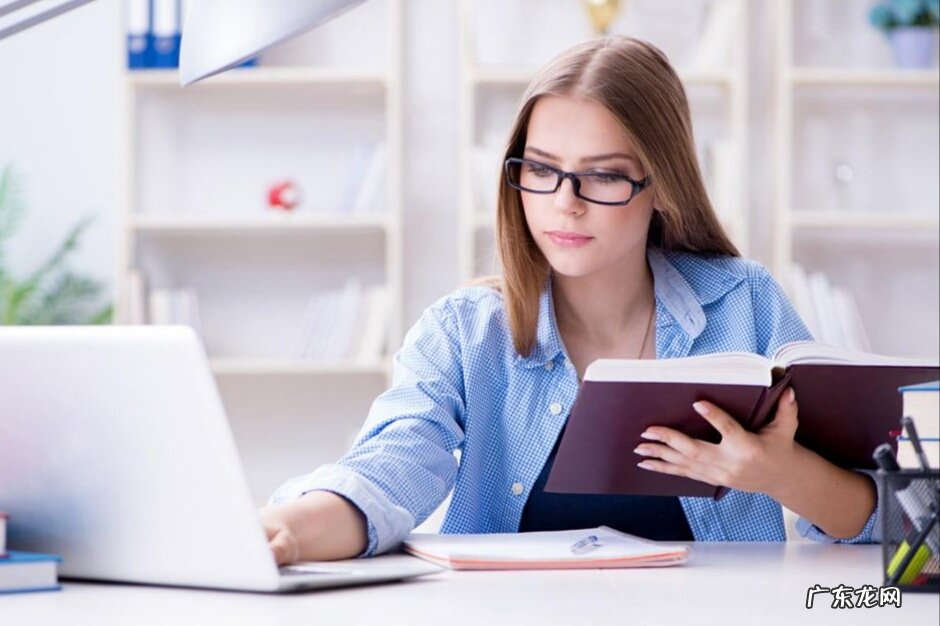 为啥2020年会爆发新型冠状病毒?