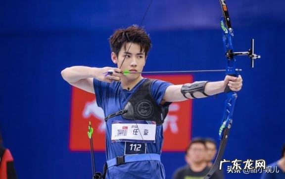 简介,身高,年龄 焉栩嘉百度百科 焉栩嘉个人资料