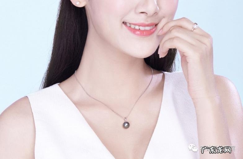 玉如意算盘吊坠的寓意 摆件算盘什么寓意?