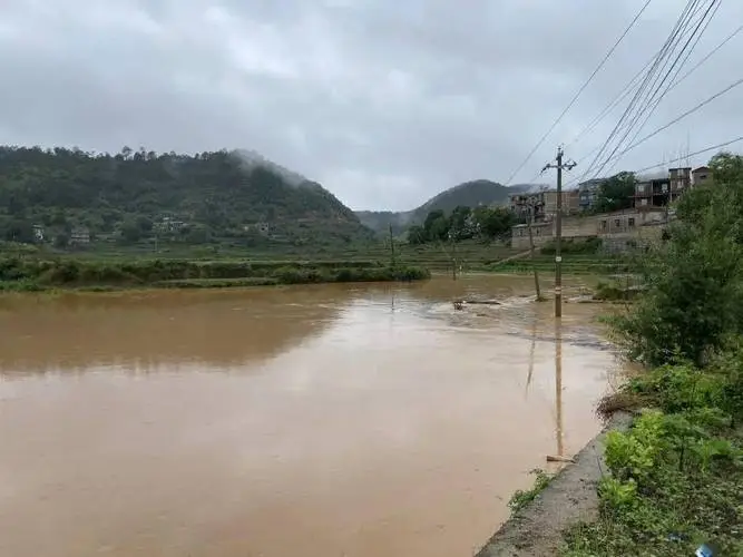 一年比一年的洪灾好像多了严重了是吗?为什么?