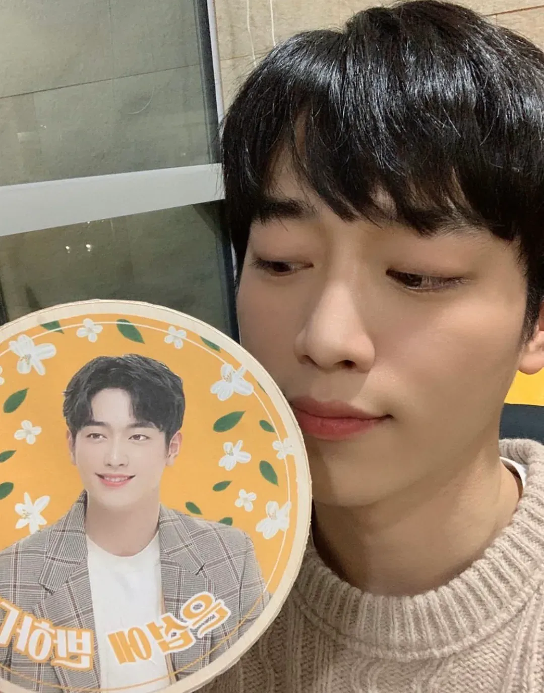 韩国帅哥排行榜前十名老演员,2020韩国最帅男演员TOP20