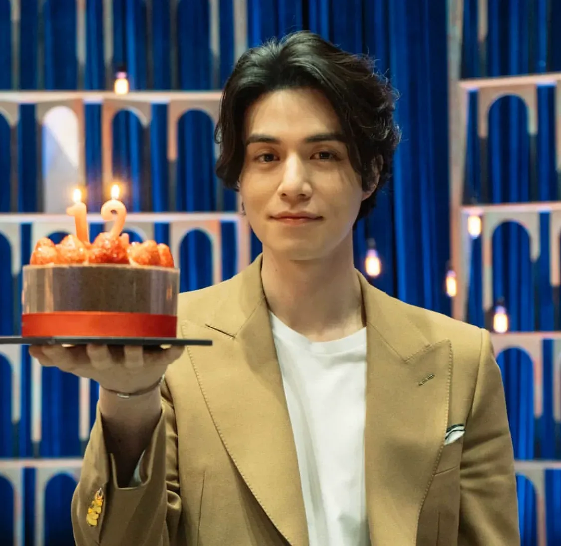 韩国帅哥排行榜前十名老演员,2020韩国最帅男演员TOP20