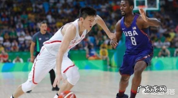 中国男篮世界杯12人名单出炉,5位后卫球员随队出征,对此你怎么看?