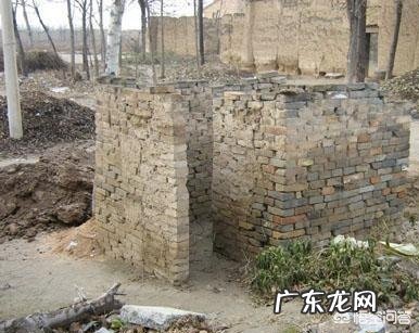 为什么有些农村房屋面积很大却还把厕所建在家门口?冬天不冷吗?