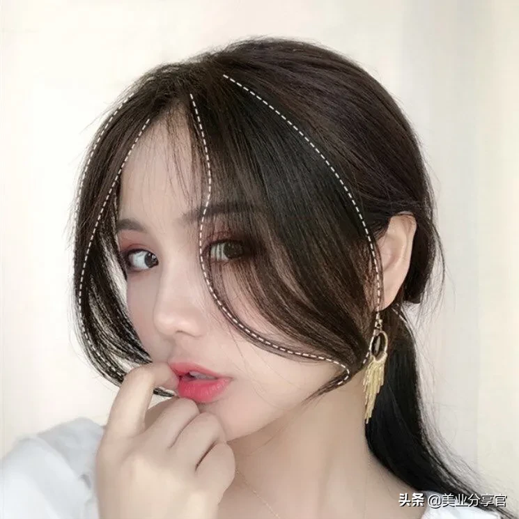 什么样的刘海显脸小?
