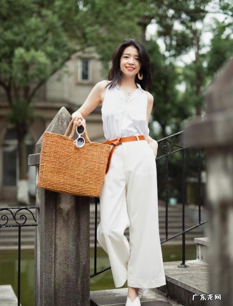 米白色配什么颜色是最佳的男 米白色的最佳搭配男