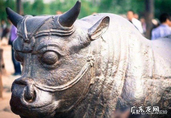 古时黄河上拉铁索桥的为什么是黄河大铁牛,而不是其它动物?