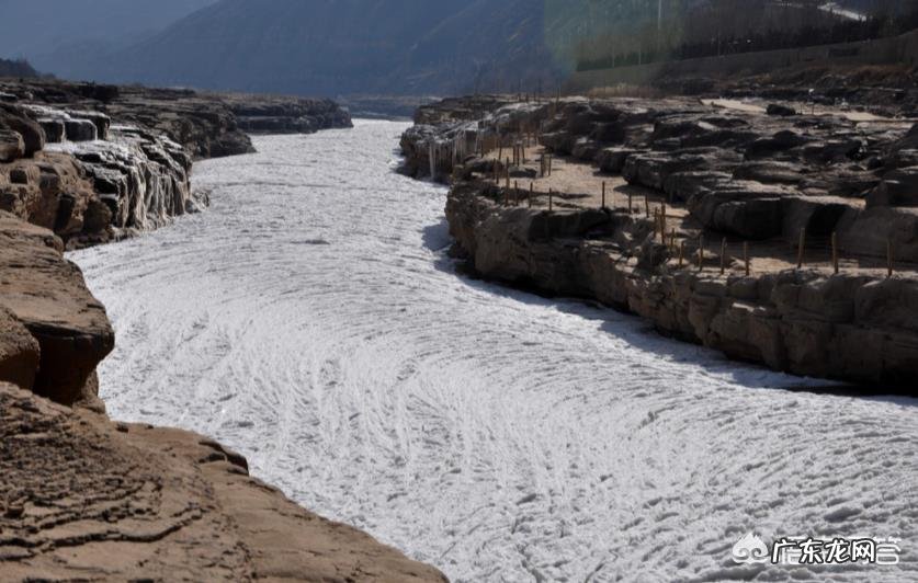 古时黄河上拉铁索桥的为什么是黄河大铁牛,而不是其它动物?