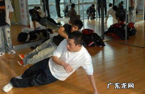 陈小春资料简介 陈小春个人资料简历档案