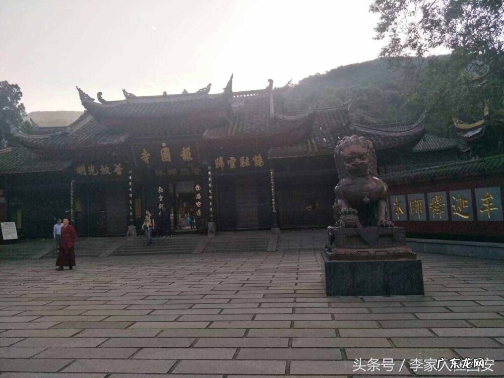 峨眉山两日游自助攻略价格 峨眉山两日游最佳路线图